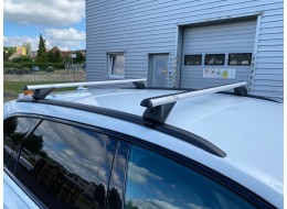 Poprzeczna belka aluminiowa z zamkiem ROOF RACK IN 1, 120 cm, nośność 90 kg