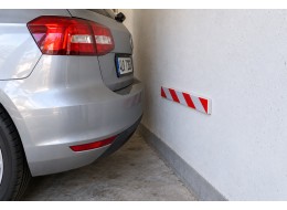 Samoprzylepny piankowy ochraniacz do garażu CAR PARK GUARD STRIP 1, 41x7,5x1,5cm, 2ks