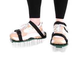 Aerator trawnika na buty GRASS AIR