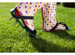 Aerator trawnika na buty GRASS AIR
